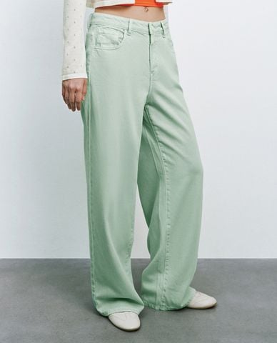  URBAN REVIVO - Quần jeans nữ ống rộng thời trang 