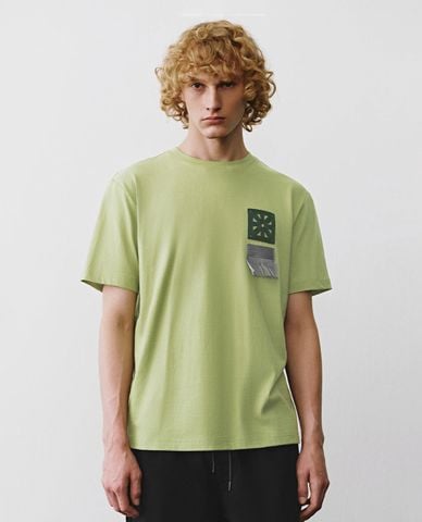  URBAN REVIVO - Áo thun nam cổ tròn tay ngắn Pullover 