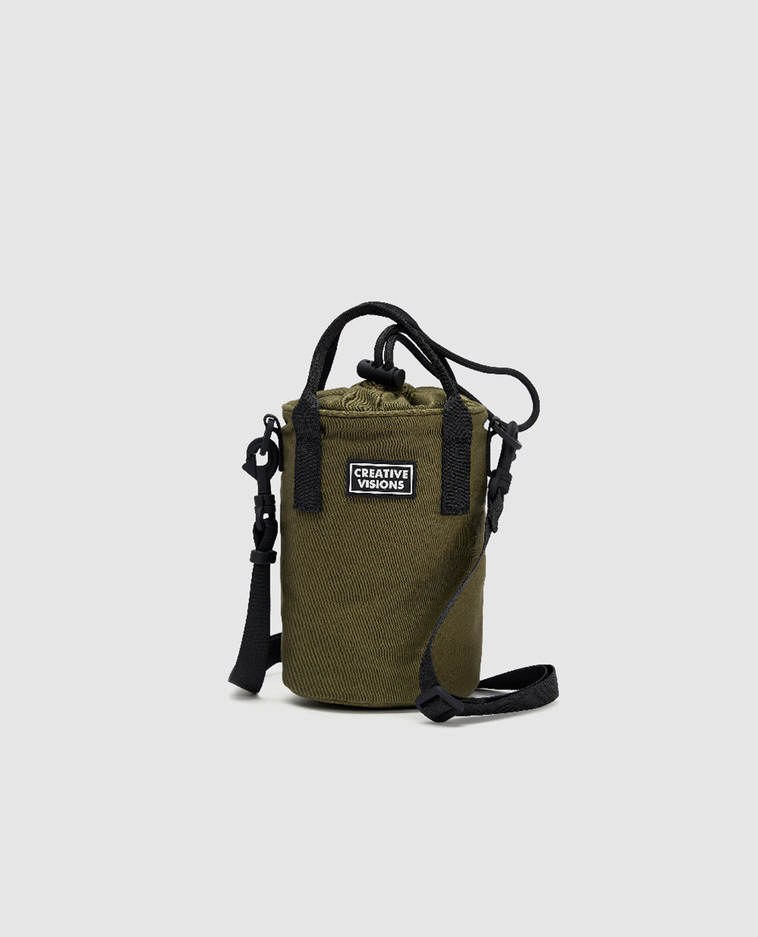 URBAN REVIVO - Túi đeo chéo nam dáng trụ Drawstring
