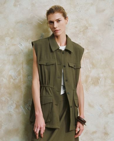  URBAN REVIVO - Áo sát nách nữ cài nút Lapel Vest 