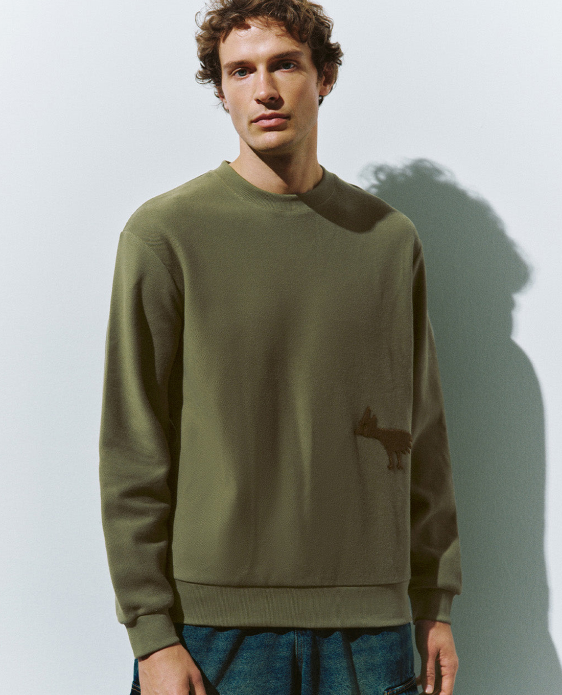 URBAN REVIVO - Áo sweatshirt nam cổ tròn tay dài Printed Loose