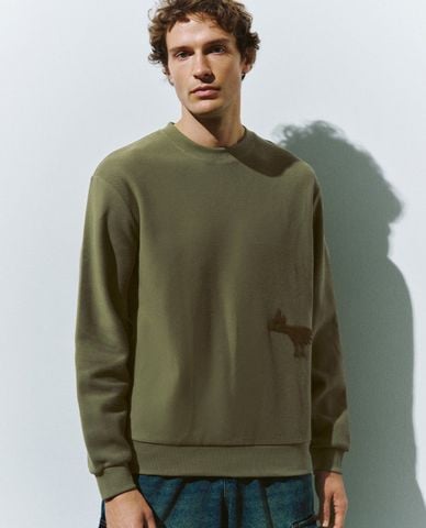  URBAN REVIVO - Áo sweatshirt nam cổ tròn tay dài Printed Loose 