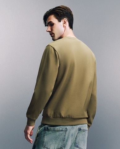  URBAN REVIVO - Áo sweatshirt nam cổ tròn tay dài phom suông 