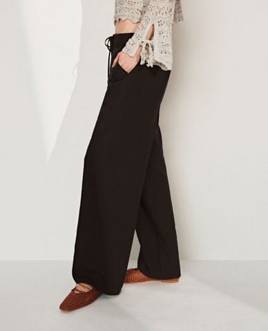  URBAN REVIVO - Quần nữ ống rộng phối dây rút 