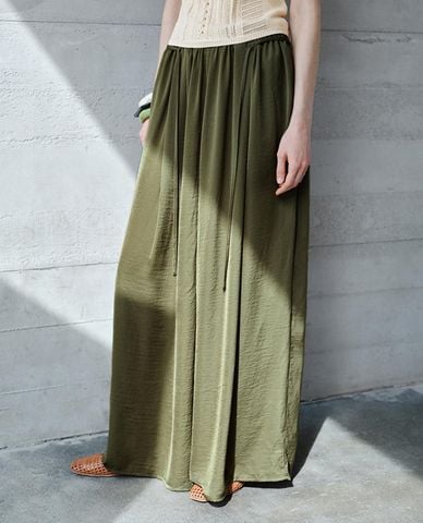  URBAN REVIVO - Quần nữ ống rộng lưng thun phối dây rút 