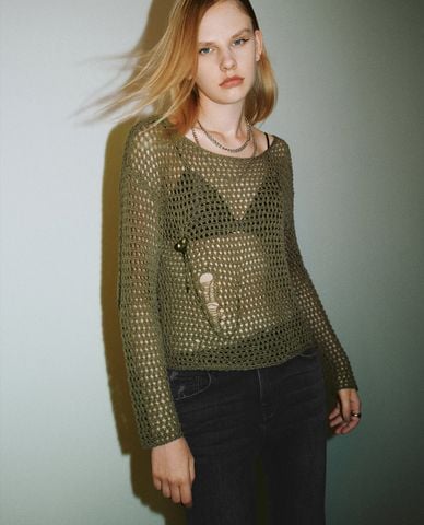  URBAN REVIVO - Áo dệt kim nữ dạng lưới cổ tròn dài tay xuyên thấu 