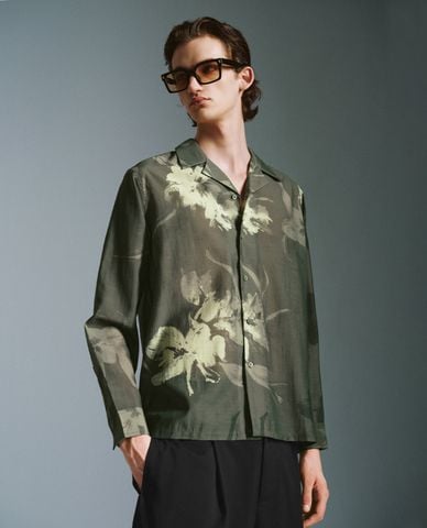  URBAN REVIVO - Áo sơ mi nam cổ bẻ tay dài in họa tiết Printed 