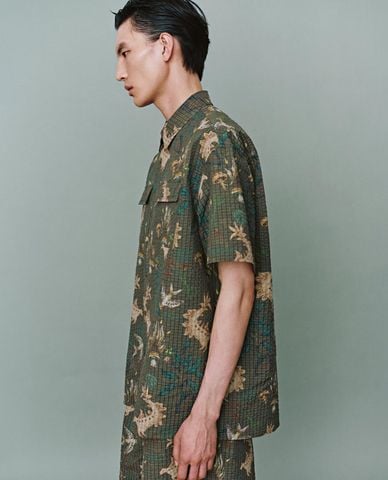  URBAN REVIVO - Áo sơ mi nam tay ngắn thời thượng 