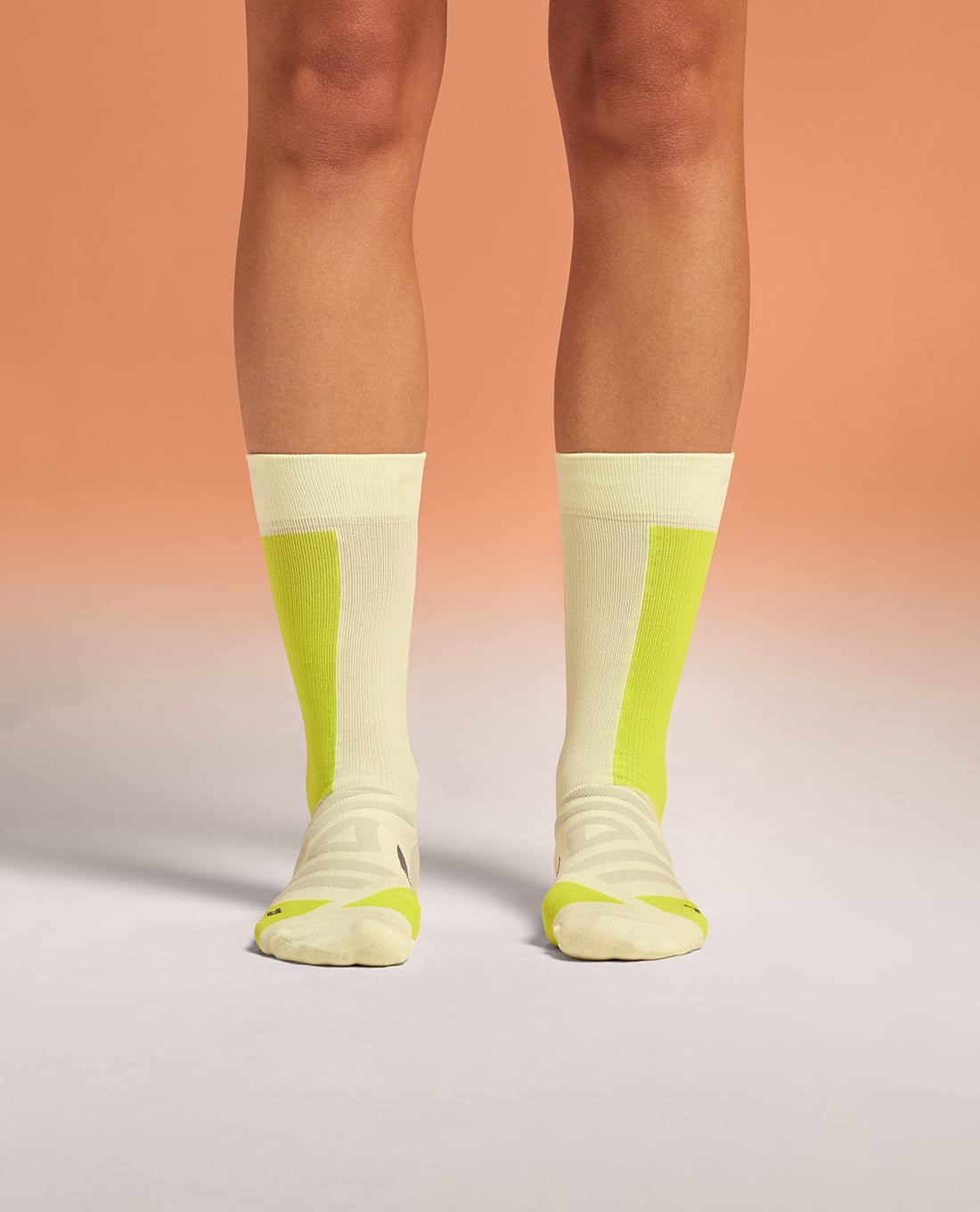 ON RUNNING - Vớ nữ cổ cao Performance