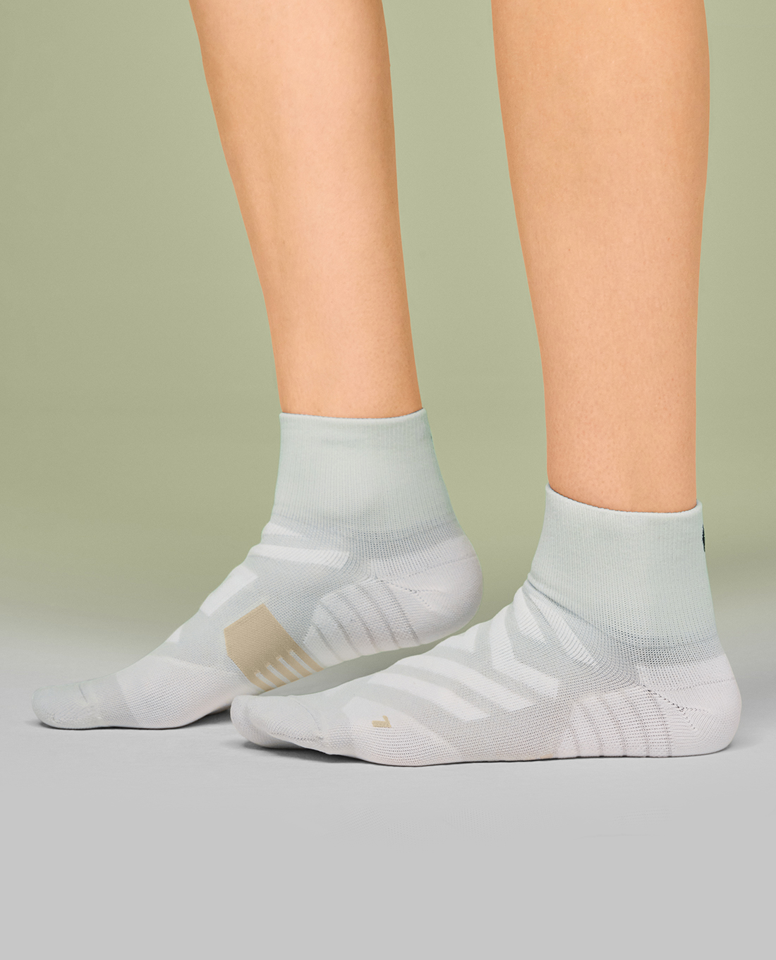 ON RUNNING - Vớ nữ cổ cao Performance