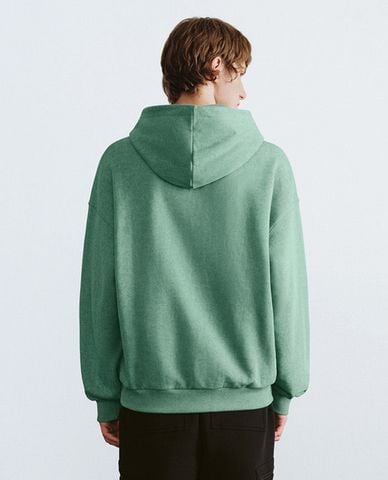 URBAN REVIVO - Áo hoodie nam tay dài phối mũ Straight 