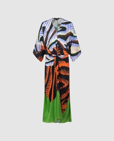  URBAN REVIVO - Đầm midi cổ V phối họa tiết độc đáo 