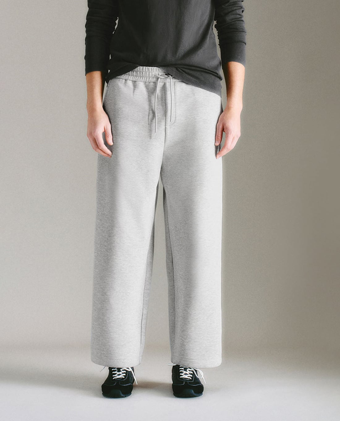 URBAN REVIVO - Quần nam ống rộng phối lưng thun