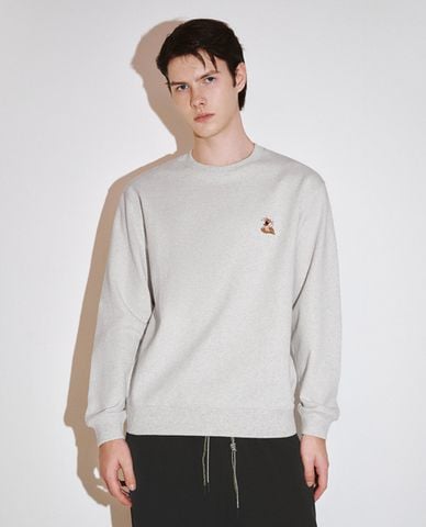  URBAN REVIVO - Áo sweatshirt nam cổ tròn tay dài trẻ trung 