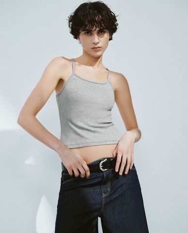  URBAN REVIVO - Áo hai dây nữ phom ôm nữ tính 