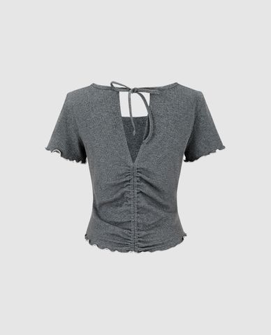  URBAN REVIVO - Áo croptop nữ cổ tròn tay ngắn hở lưng 