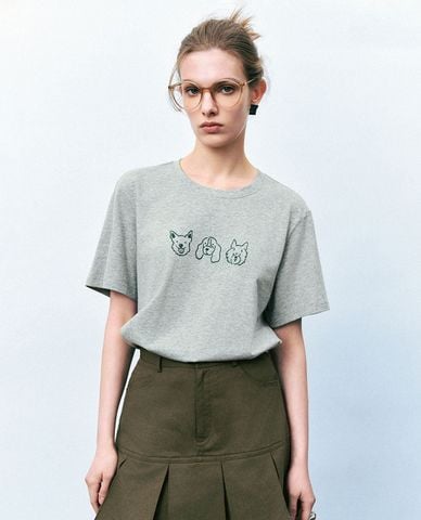  URBAN REVIVO - Áo thun nữ cổ tròn tay ngắn Straight 