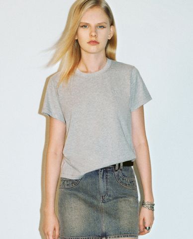  URBAN REVIVO - Áo thun nữ cổ tròn tay ngắn Crew Neck 