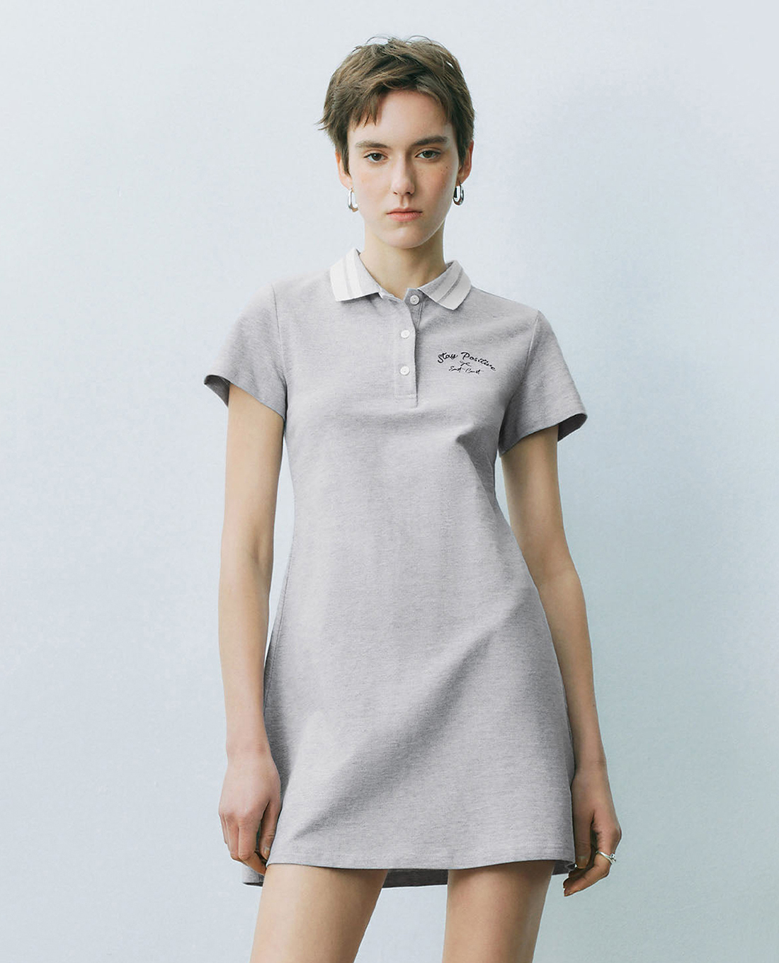 URBAN REVIVO - Đầm polo mini tay ngắn thời trang