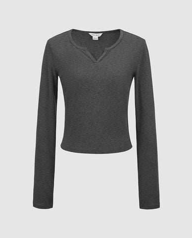  URBAN REVIVO - Áo thun nữ cổ V tay dài phom ôm 