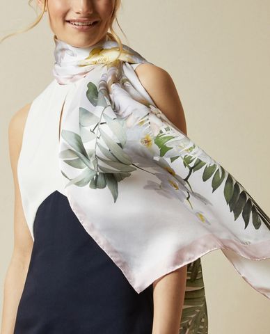  TED BAKER - Khăn choàng nữ họa tiết hoa Abi 