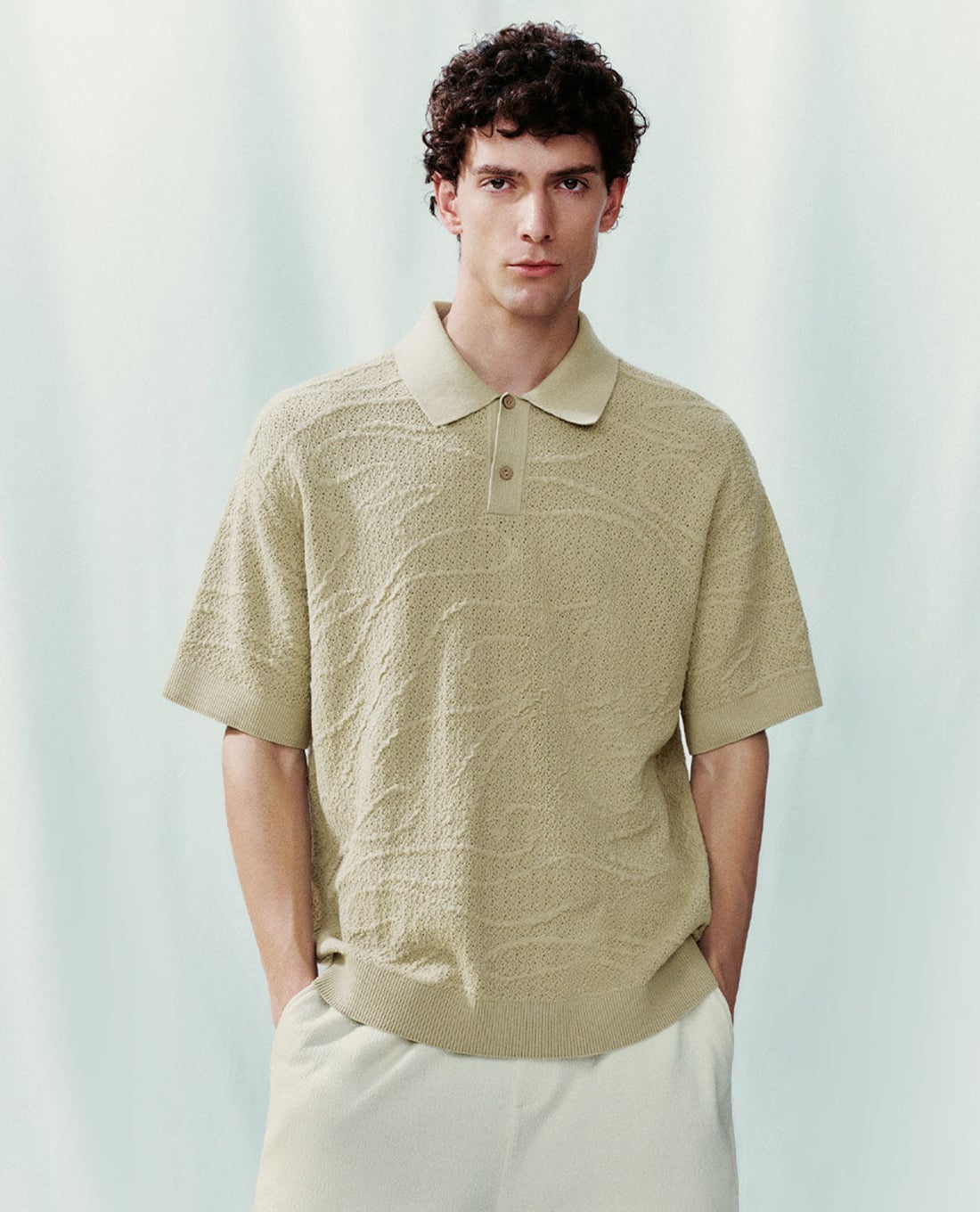 URBAN REVIVO - Áo polo nam dệt kim cổ bẻ tay ngắn Button Half Placket