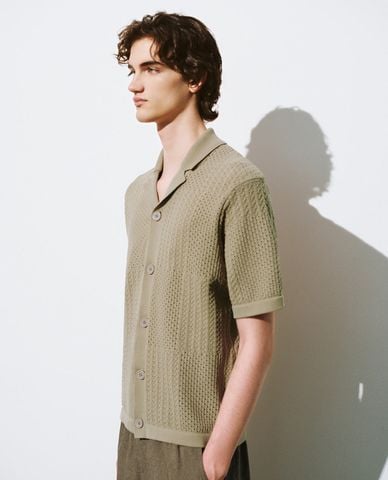  URBAN REVIVO - Áo dệt kim nam cổ bẻ tay ngắn Pointelle 