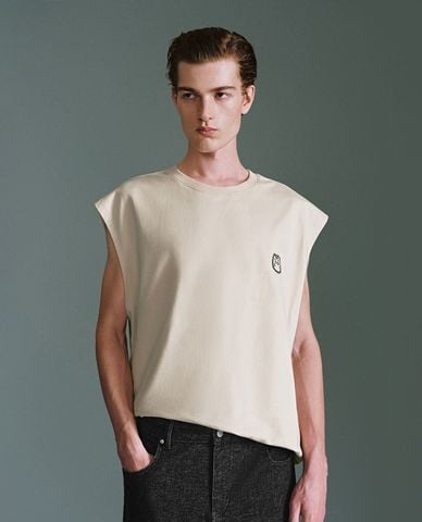  URBAN REVIVO - Áo thun nam cổ tròn tay ngắn 