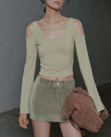  URBAN REVIVO - Áo kiểu nữ hở vai cut out quyến rũ 