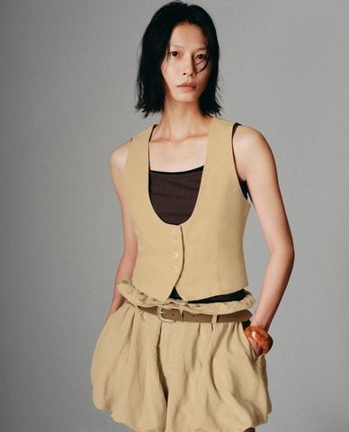  URBAN REVIVO - Áo khoác gilet nữ cổ chữ U thời thượng 