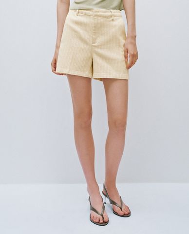  URBAN REVIVO - Quần short jeans nữ ống rộng hiện đại 