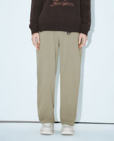  URBAN REVIVO - Quần nam ống rộng lưng thun hiện đại 