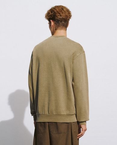  URBAN REVIVO - Áo sweatshirt nam cổ tròn tay dài Straight 