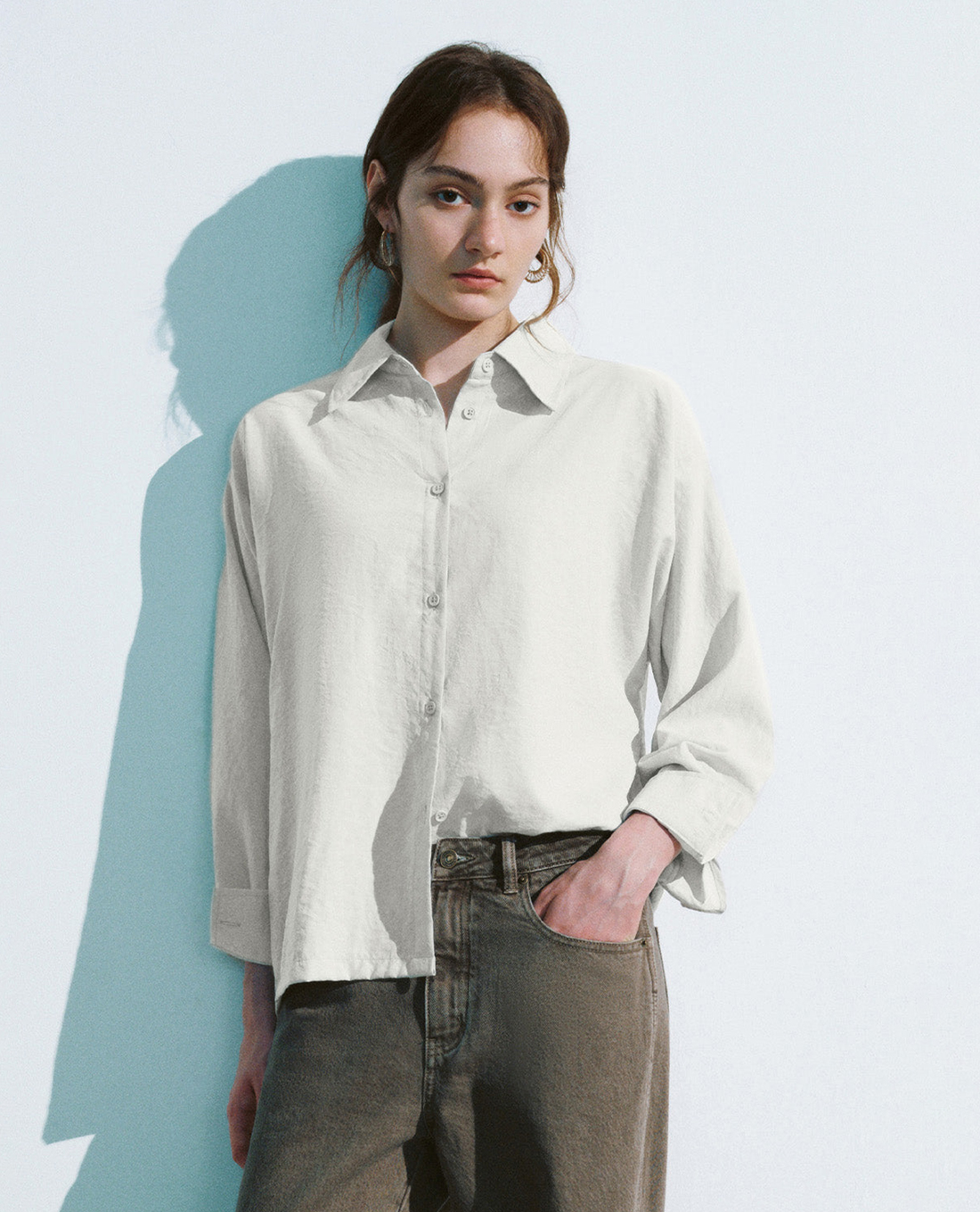 URBAN REVIVO - Áo sơ mi nữ cổ bẻ tay dài Button Up Loose