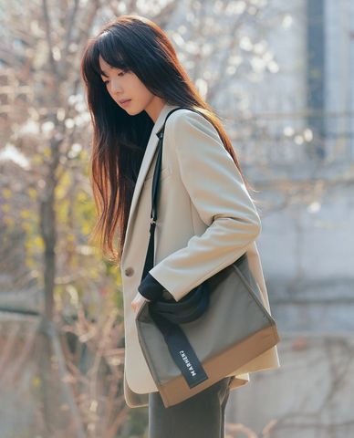  Marhen.J - Túi đeo vai nữ chữ nhật Rico EQ 