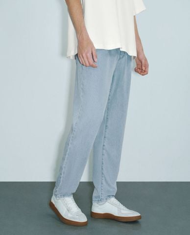  URBAN REVIVO - Quần jeans nam ống đứng lưng thun Straight 