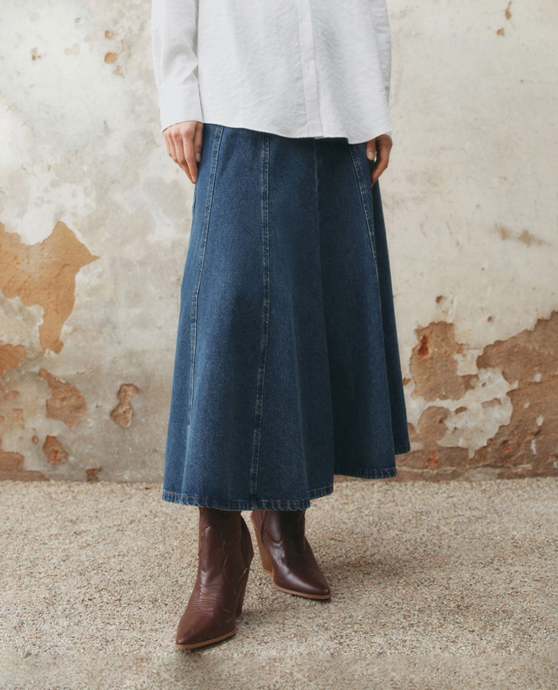URBAN REVIVO - Chân váy denim midi thanh lịch