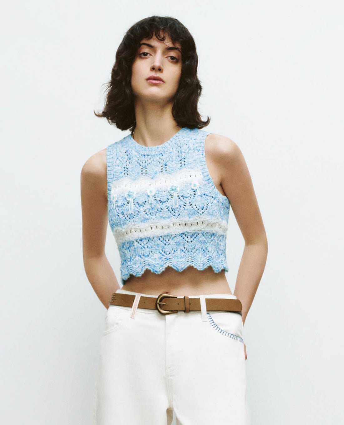 URBAN REVIVO - Áo sát nách nữ cổ tròn Crochet