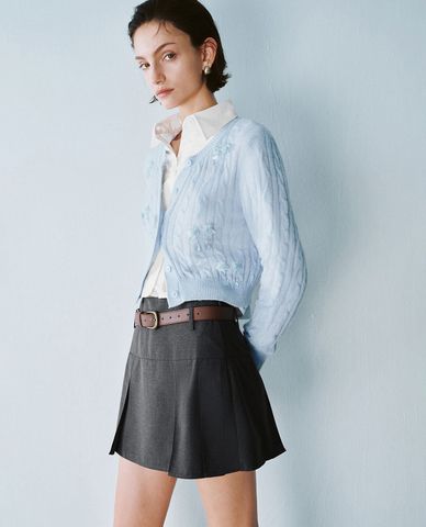  URBAN REVIVO - Áo khoác cardigan nữ phom croptop 