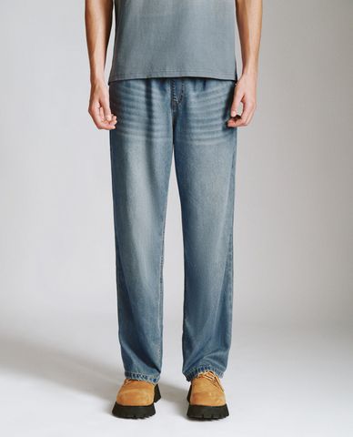  URBAN REVIVO - Quần jeans nam ống đứng phối dây rút hiện đại 