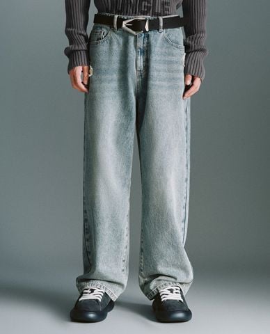  URBAN REVIVO - Quần jeans nam ống rộng wash bạc Loose 