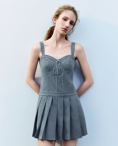  URBAN REVIVO - Đầm hai dây denim phom mini A-Line 