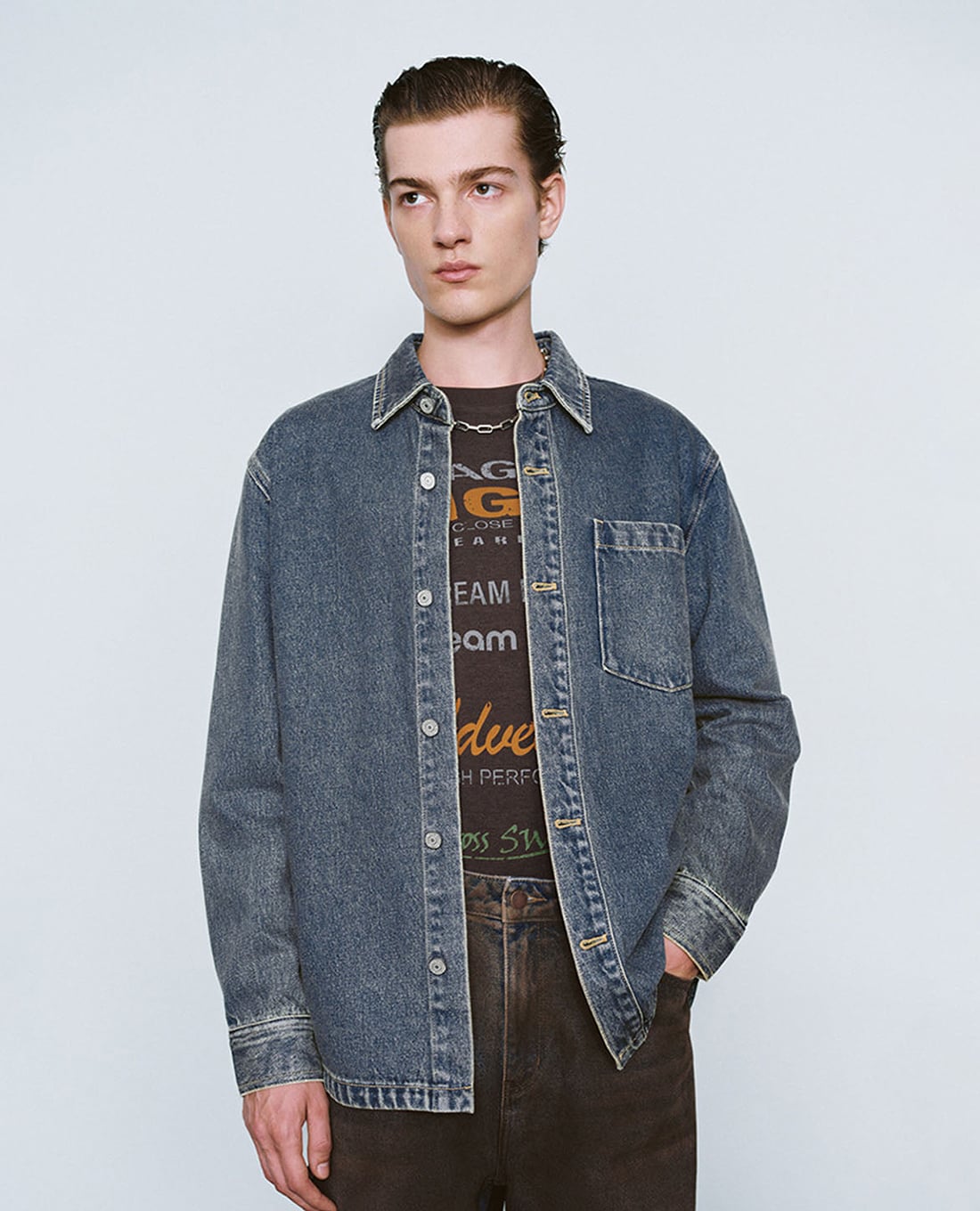 URBAN REVIVO - Áo khoác denim nam hiện đại