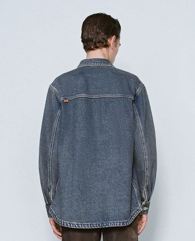  URBAN REVIVO - Áo khoác denim nam hiện đại 