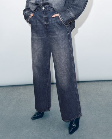  URBAN REVIVO - Quần jeans nữ ống rộng trẻ trung 