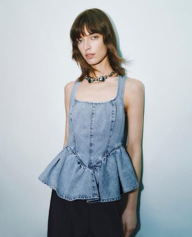  URBAN REVIVO - Áo kiểu nữ denim phối bèo 