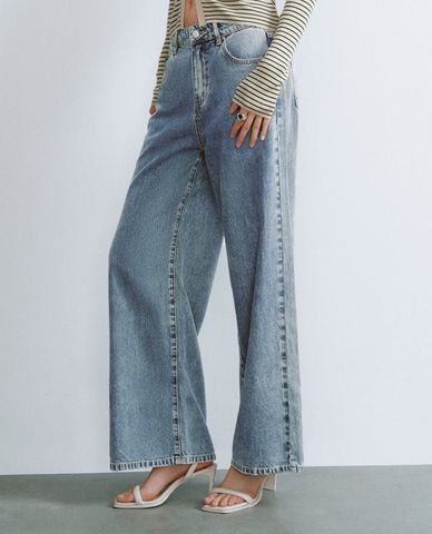  URBAN REVIVO - Quần jeans nữ ống rộng cá tính 