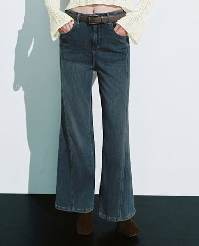  URBAN REVIVO - Quần jeans nữ ống loe thời thượng 