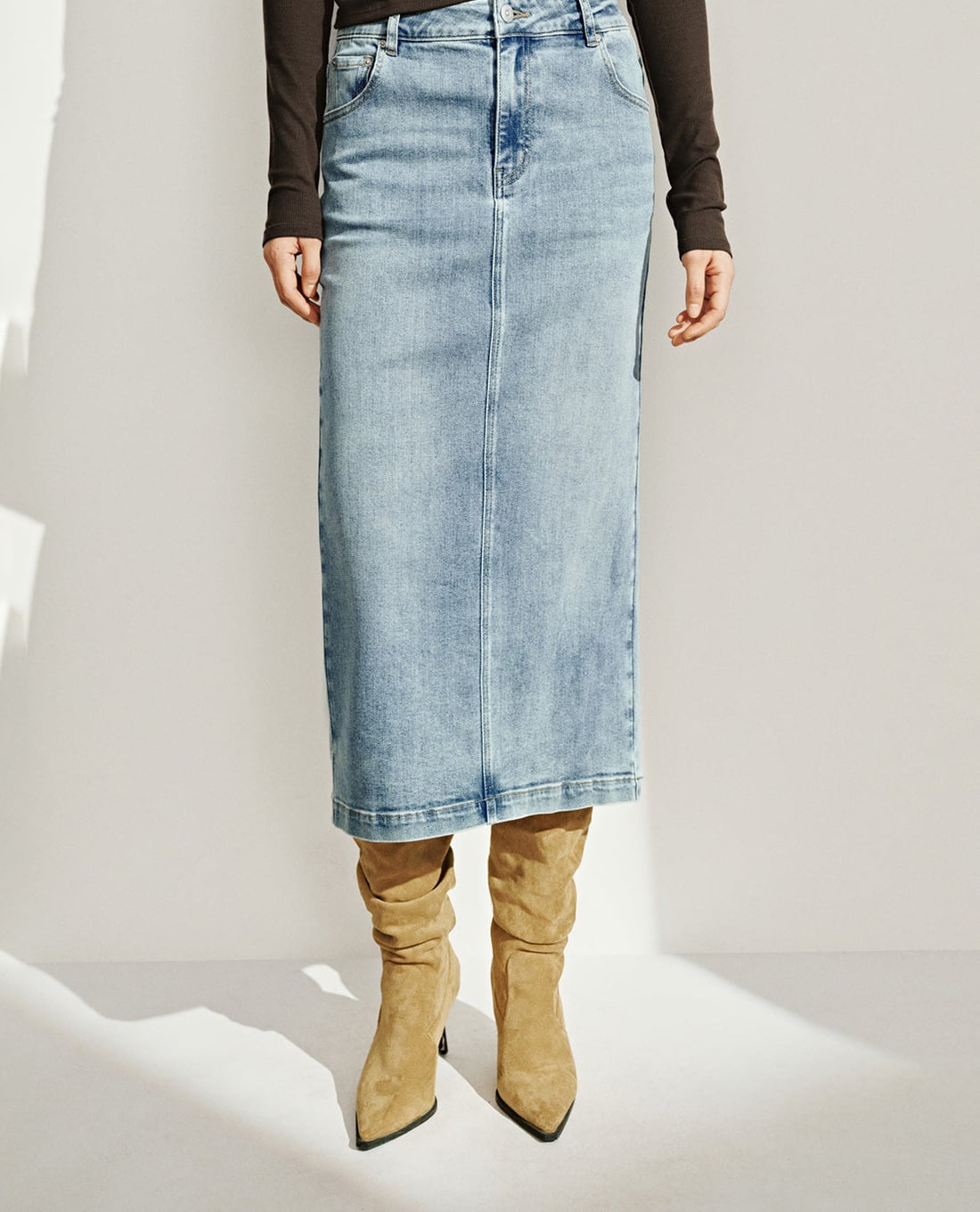 URBAN REVIVO - Chân váy denim midi xẻ tà