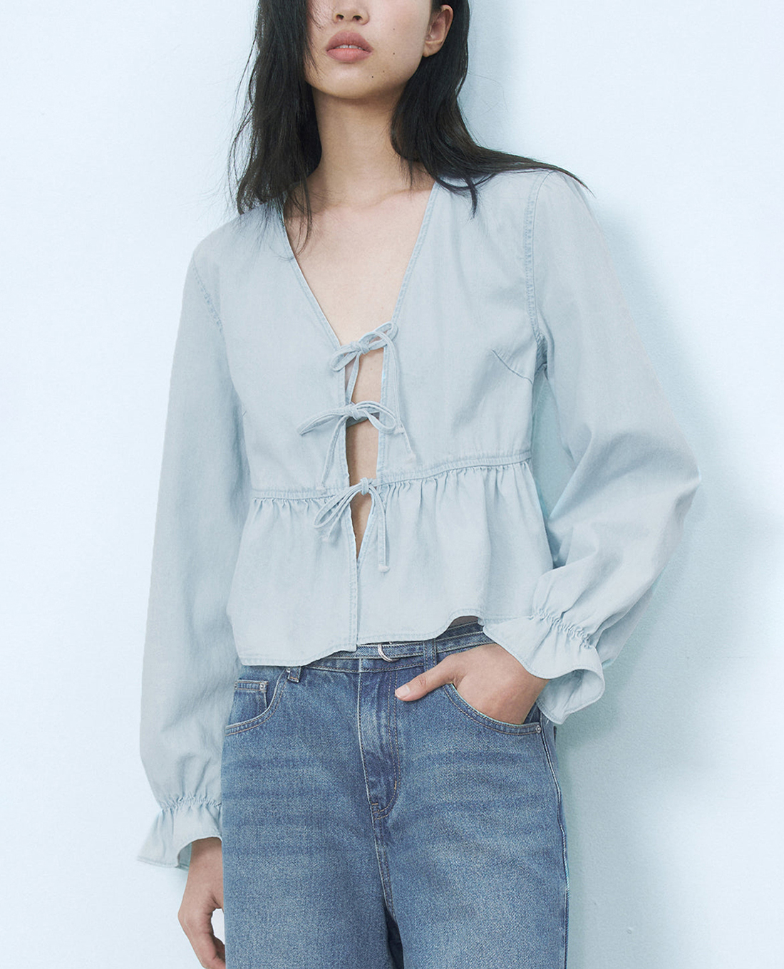 URBAN REVIVO - Áo kiểu nữ tay dài cách điệu